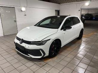 Volkswagen Golf GTI DSG picture 4
