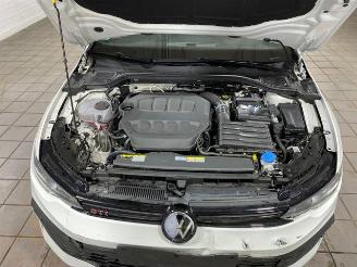 Volkswagen Golf GTI DSG picture 12
