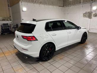 Volkswagen Golf GTI DSG picture 9