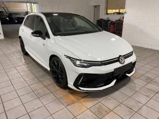 Volkswagen Golf R 4Motion Black Edition picture 4