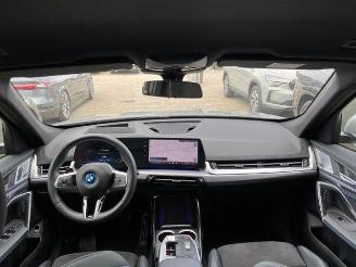 BMW iX1 eDrive20 M Sport HUD/360/H&K/NAVI picture 16