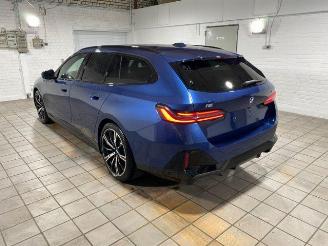 Damaged car BMW i5 xDrive40 Touring M Sport Pro PANO/HUD/360/B&W 2025/10