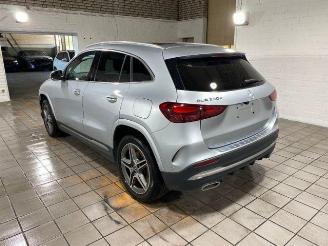 krockskadad bil auto Mercedes GLA 250e AMG Line PANO/HUD/360/NAVI 2024/3