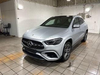 Mercedes GLA 250e AMG Line PANO/HUD/360/NAVI picture 4