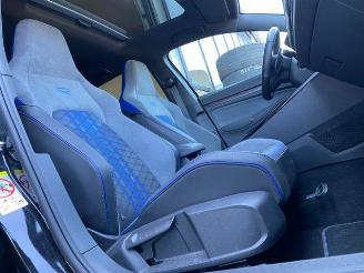 Volkswagen Golf R 4Motion Black Edition PANO/360/H&K/NAVI picture 18