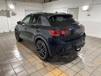 Unfallwagen Volkswagen T-Roc 1.5 TSI DSG R-Line AHK/KAM/NAVI 2024/9