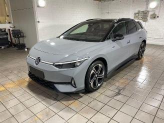 Volkswagen ID.7 Tourer GTX 4Motion PANO/HUD/AHK/360/H&K picture 9