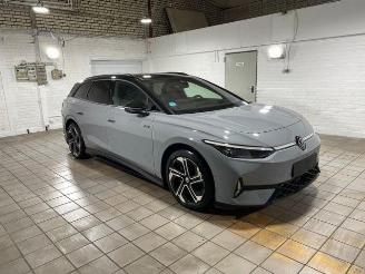 skadebil auto Volkswagen ID.7 Tourer GTX 4Motion PANO/HUD/AHK/360/H&K 2025/3