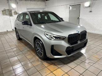 Schadeauto BMW iX1 xDrive30 M Sport AHK/KAM/H&K/NAVI 2023/5