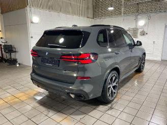 Coche accidentado BMW X5 xDrive40d M Sport Pro PANO/HUD/AHK/360/H&K 2024/7