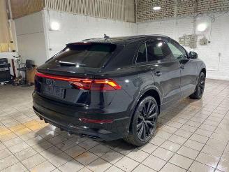 Schadeauto Audi Q8 50 TDI quattro s line STANDHZG/PANO/AHK/KAM 2025/2