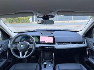 BMW iX1 eDrive20 KAM/NAVI picture 19