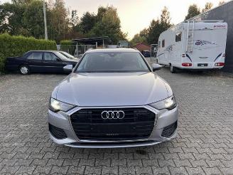 Voiture accidenté Audi A6 avant 40 TDI 2023/1