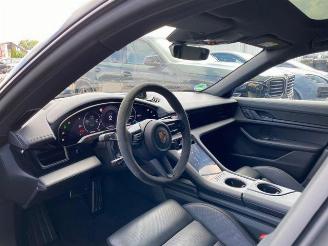 Porsche Taycan 4S Sport Turismo Black Edition picture 13