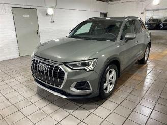krockskadad bil auto Audi Q3 35 TFSI S tronic advanced KAM/NAVI 2025/8