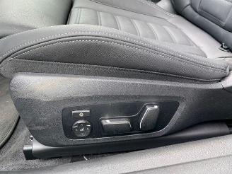 BMW M4 40i xDrive Cabrio HUD/H&K picture 20
