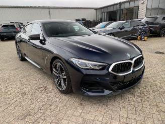 uszkodzony samochody osobowe BMW M8 50i xDrive Gran Coupe HUD/360/H&K/Navi 2025/5