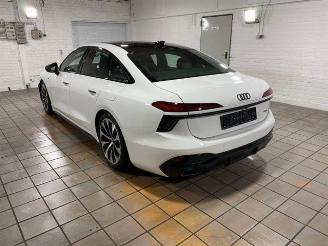 Unfallwagen Audi A6 Limousine e-Hybrid quattro 270 kW S line 2026/5