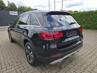 Damaged car Mercedes GLC 300e 4Matic HUD/360/NAVI 2022/4