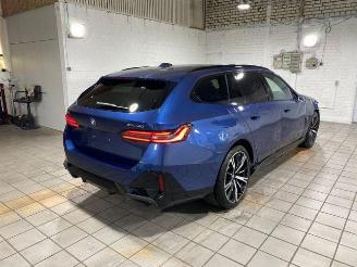 krockskadad bil auto BMW i5 xDrive40 Touring M Sport Pro PANO/HUD/360/B&W 2025/10