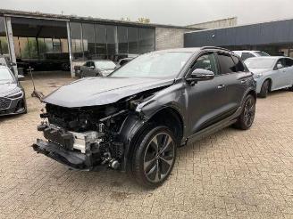 Coche accidentado Audi Q6 e-tron quattro S line 100 kWh/HUD/AHK/360/B&O 2025/7