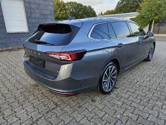 škoda osobní automobily Skoda Superb Combi 1.5 TSI iV L&K PANO/HUD/AHK/360 2025/1