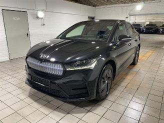 Unfallwagen Skoda Enyaq RS Coupe PANO/HUD/360/NAVI 2023/11