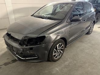 Damaged car Volkswagen Polo Sound 1.2 TSI Acc Camera Pdc 2017/5