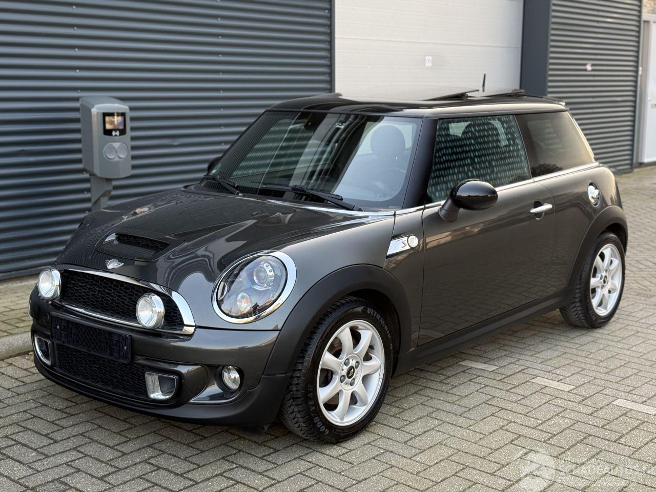 Mini Cooper S 1.6 Unieke Km stand Pano Cruise Leder Navi Clima