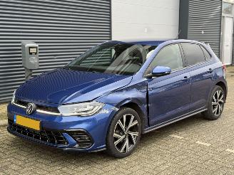 Vaurioauto  passenger cars Volkswagen Polo 1.0 TSI R-Line | DSG | Cruise | Grote Navi | Clima | 2022/4