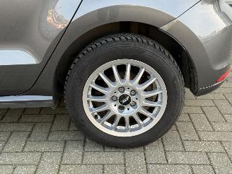 Volkswagen Polo 1.2 TSI Lounge Pano Cruise Clima Lage Km Stand picture 19