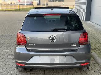 Volkswagen Polo 1.2 TSI Lounge Pano Cruise Clima Lage Km Stand picture 8