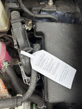 Toyota Auris 1.8 Hybrid | Camera | Clima | Unieke km stand | picture 9