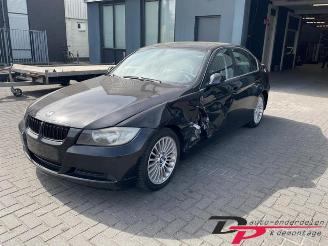 krockskadad bil auto BMW 3-serie 3 serie (E90), Sedan, 2005 / 2011 318i 16V 2008/2