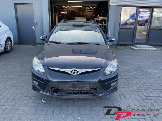 Hyundai I-30 i30 Crosswagon (WWH), Combi, 2007 / 2012 1.6 CVVT 16V picture 5