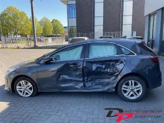 Kia Cee d Ceed (CDB5/CDBB), Hatchback 5-drs, 2018 1.0i T-GDi 12V picture 8