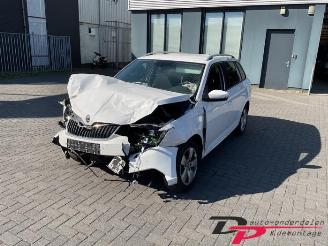Vrakbiler auto Skoda Fabia Fabia III Combi (NJ5), Combi 5-drs, 2014 / 2022 1.2 TSI 16V Greentech 2017/2