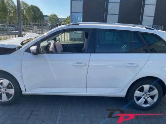 Skoda Fabia Fabia III Combi (NJ5), Combi 5-drs, 2014 / 2022 1.2 TSI 16V Greentech picture 3