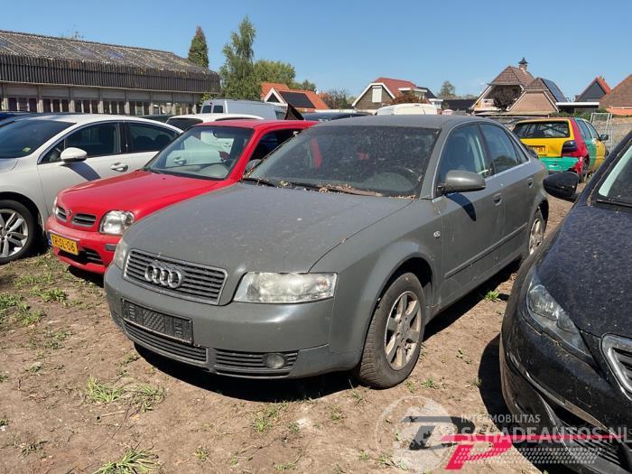 Audi A4 A4 (B6), Sedan, 2000 / 2005 1.9 TDI 100