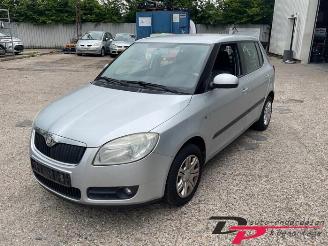 Vrakbiler auto Skoda Fabia Fabia II (5J), Hatchback 5-drs, 2006 / 2014 1.4i 16V 2008/4
