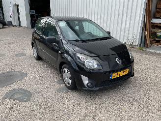 Unfallwagen Renault Twingo Airco 1.2 Benzine 2010/6