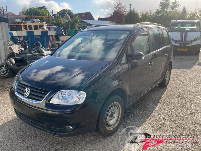 Volkswagen Touran Touran (1T1/T2), MPV, 2003 / 2010 2.0 FSI 16V