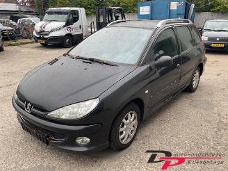 Vrakbiler auto Peugeot 206 206 SW (2E/K), Combi, 2002 / 2007 1.4 16V 2006/1