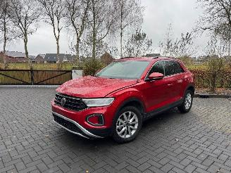 Auto incidentate Volkswagen T-Roc Volkswagen T-Roc 1.5 TSI DSG Camera Ambiance LED 2025 VOL 2025/3
