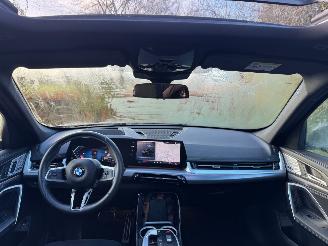 BMW X1 BMW X1 30 e xDrive M Sport PANO Trekhaak 360view HUD Start en rijd! picture 5