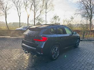 BMW X1 BMW X1 30 e xDrive M Sport PANO Trekhaak 360view HUD Start en rijd! picture 15