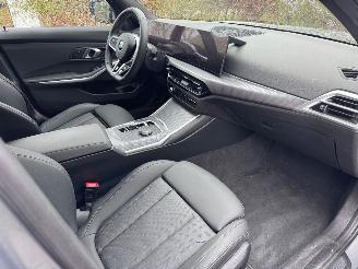 BMW 3-serie 330 3 Touring 330 e xDrive M Sport 2025 Trekhaak Leer VOL! picture 4