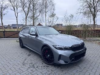 krockskadad bil auto BMW 3-serie 330 3 Touring 330 e xDrive M Sport 2025 Trekhaak Leer VOL! 2025/2