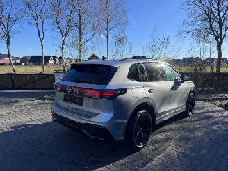 Volkswagen Tiguan Volkswagen Tiguan 1.5 eTSI DSG R-Line Leder HUD Camera VOL picture 2