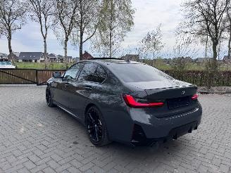 BMW 3-serie 330e Limousine M Sport PANO Camera Harman&Kardon VOL!! picture 2
